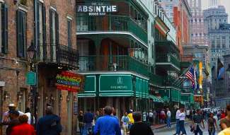 Bourbon Street, het karakteristieke centrum van New Orleans