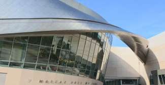 De Nascar Hall of Fame ligt in Charlotte.