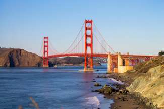 Deze brug verbindt het noorden van San Francisco met het  schiereiland van San Francisco.