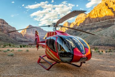 Helicopter in de Grand Canyon