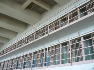 Dit zijn de gevangeniscellen in Alcatraz.