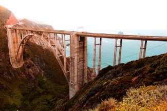 De Bixby Bridge op de iconische Highway one route van Los Angeles naar San Francisco.