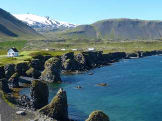Schiereiland Snæfellsnes ligt  tussen de Faxaflói baai en de Breiðafjörður fjord boven Reykjavik.